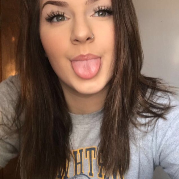 Meet your Posher, Paige - Picture 1 of 1